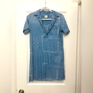 Vintage Gap dress purchased from a vintage store. Size XS.